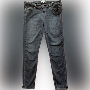 Paige verdugo ankle jeans
Women’s Size 32